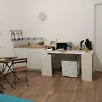 Balo's House * Μπάρι